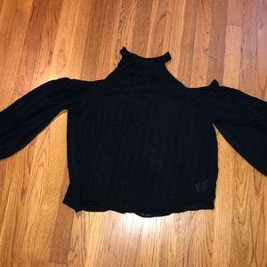Black Shoulder Cutout Longsleeve